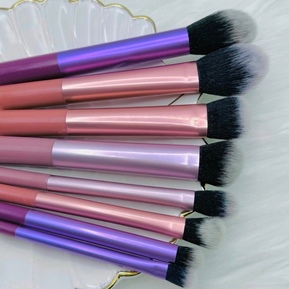 Makeup Tools: Sponge and Brush Set w/ Pink Checkered 3 pack pouches Bundle - Picture 7 of 10